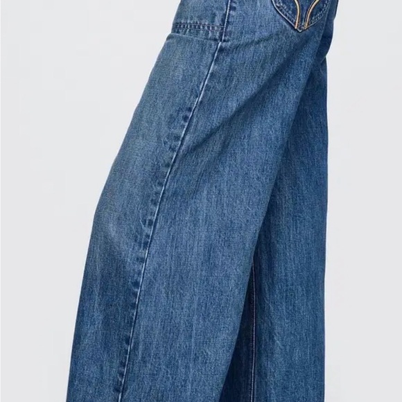 GAP X CULT GAIA
High Rise Stride Chain Jeans - Picture 10 of 13
